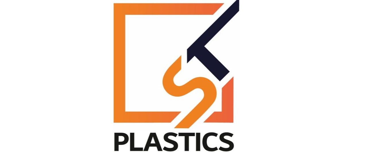 Logo ST Plastics s. r. o.
